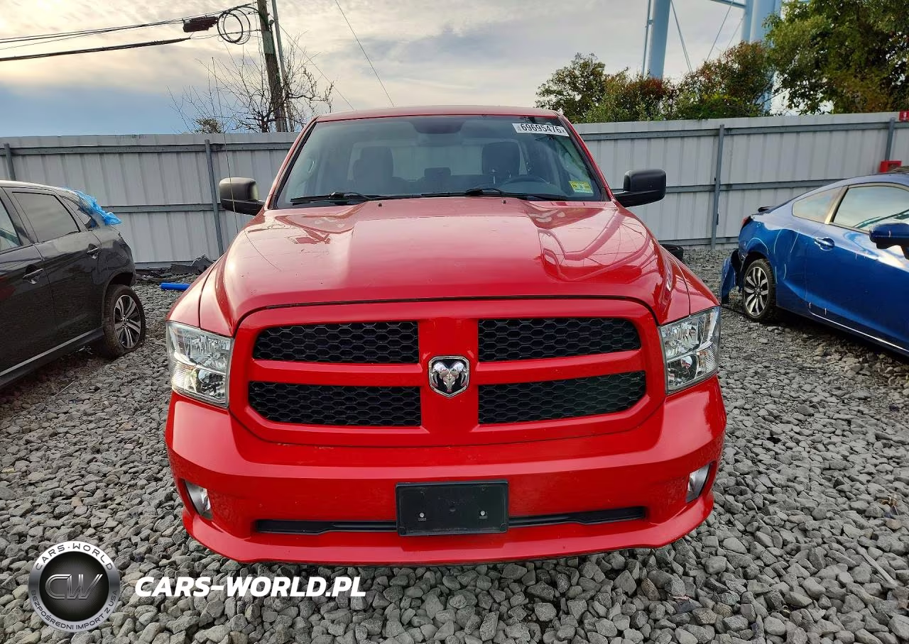 2019 Ram 1500 Classic Tradesman VIN:1C6RR7FG7KS547856 - 5