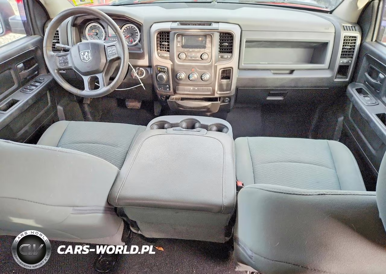 2019 Ram 1500 Classic Tradesman VIN:1C6RR7FG7KS547856 - 8