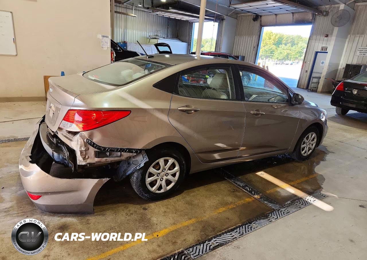 2013 Hyundai Accent Gls VIN:KMHCT4AE8DU279519 - 3