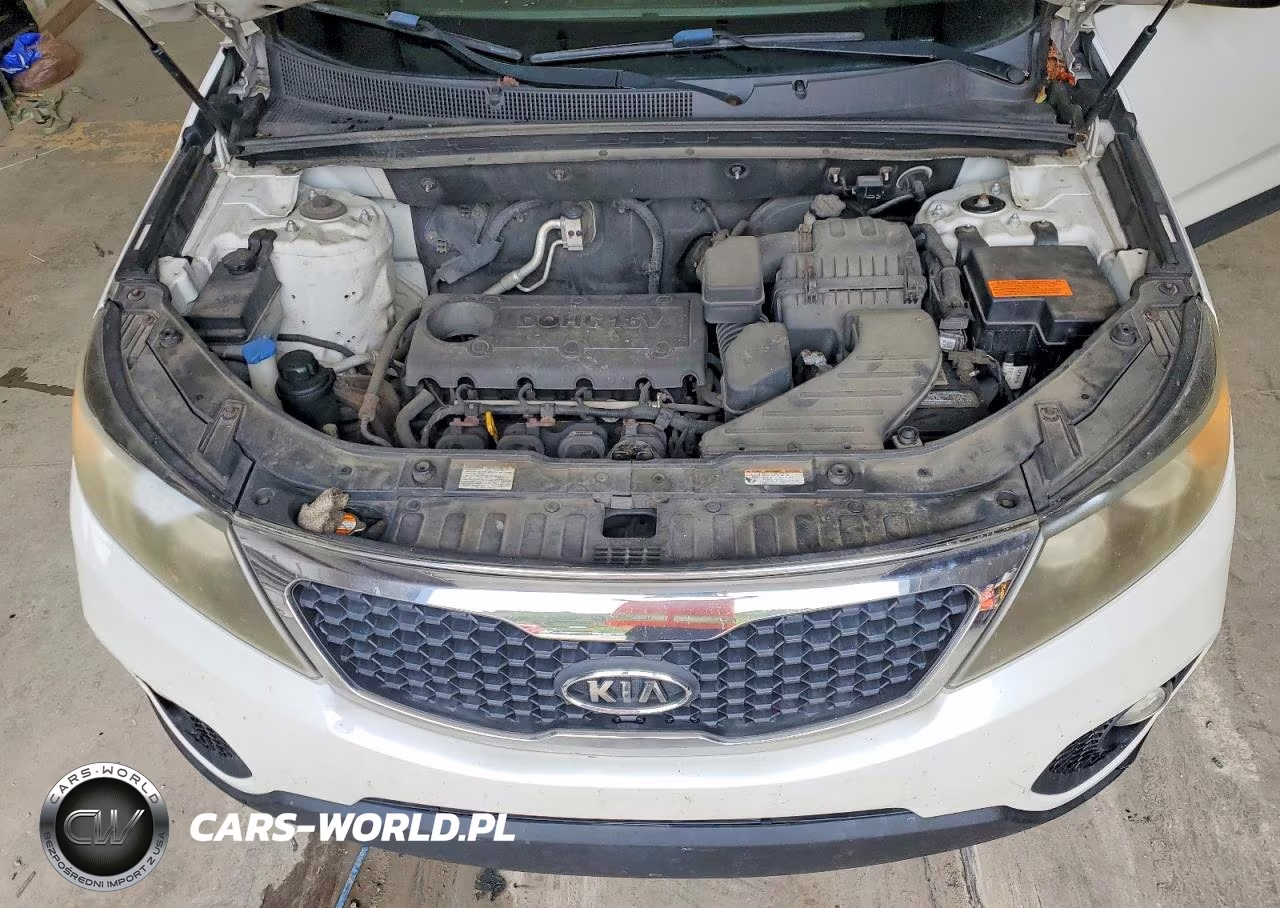 2011 Kia Sorento Lx VIN:5XYKTDA15BG148267 - 12