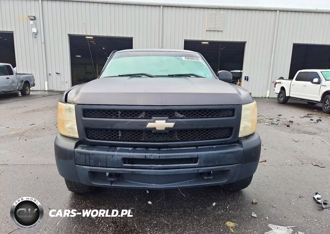 2010 Chevrolet Silverado K1500 VIN:1GCPKPE09AZ188833 - 5