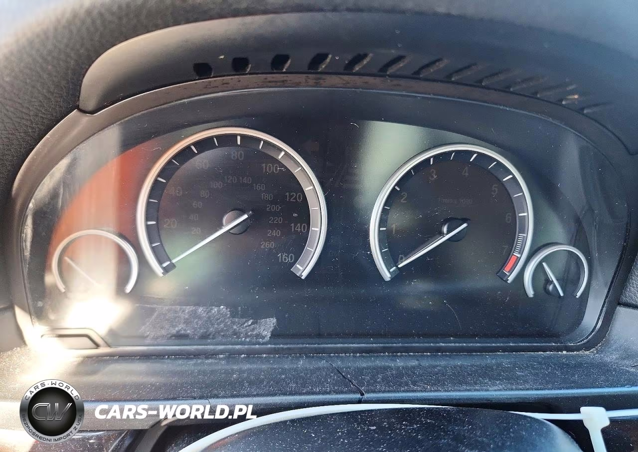2013 BMW 528 I VIN:WBAXG5C54DD235043 - 9