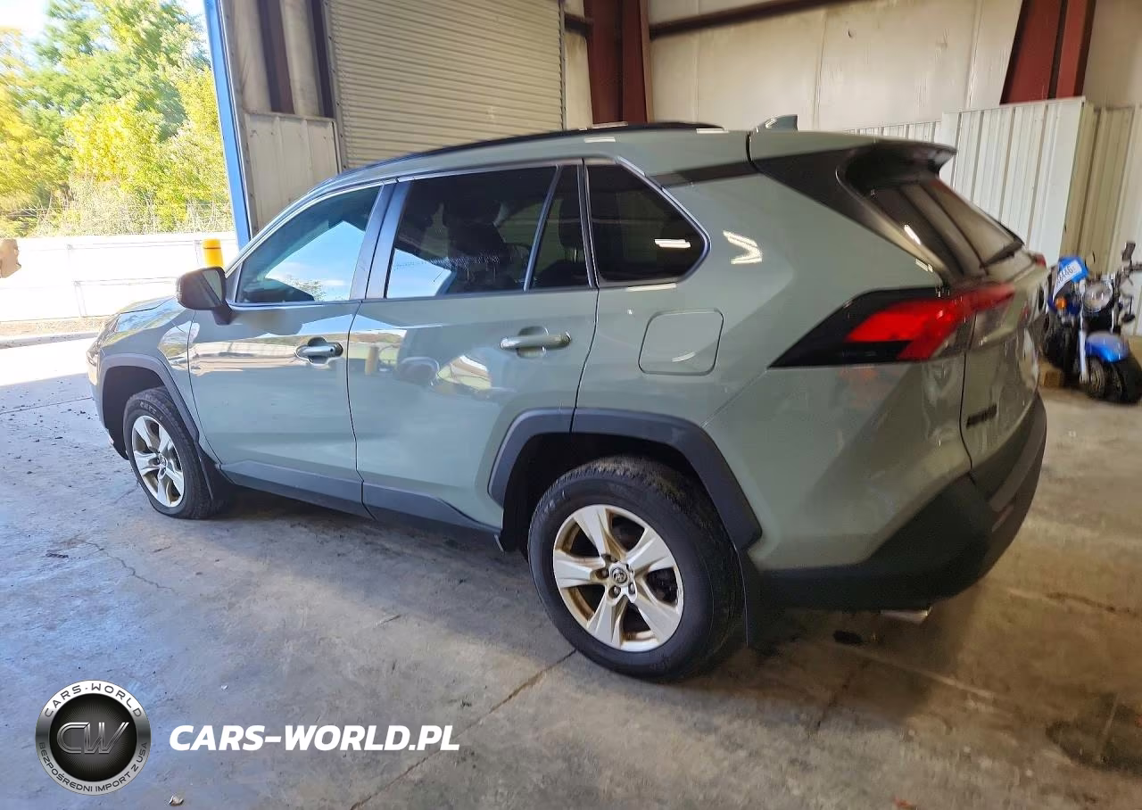 2021 Toyota Rav4 Xle VIN:2T3P1RFV4MW223386 - 2