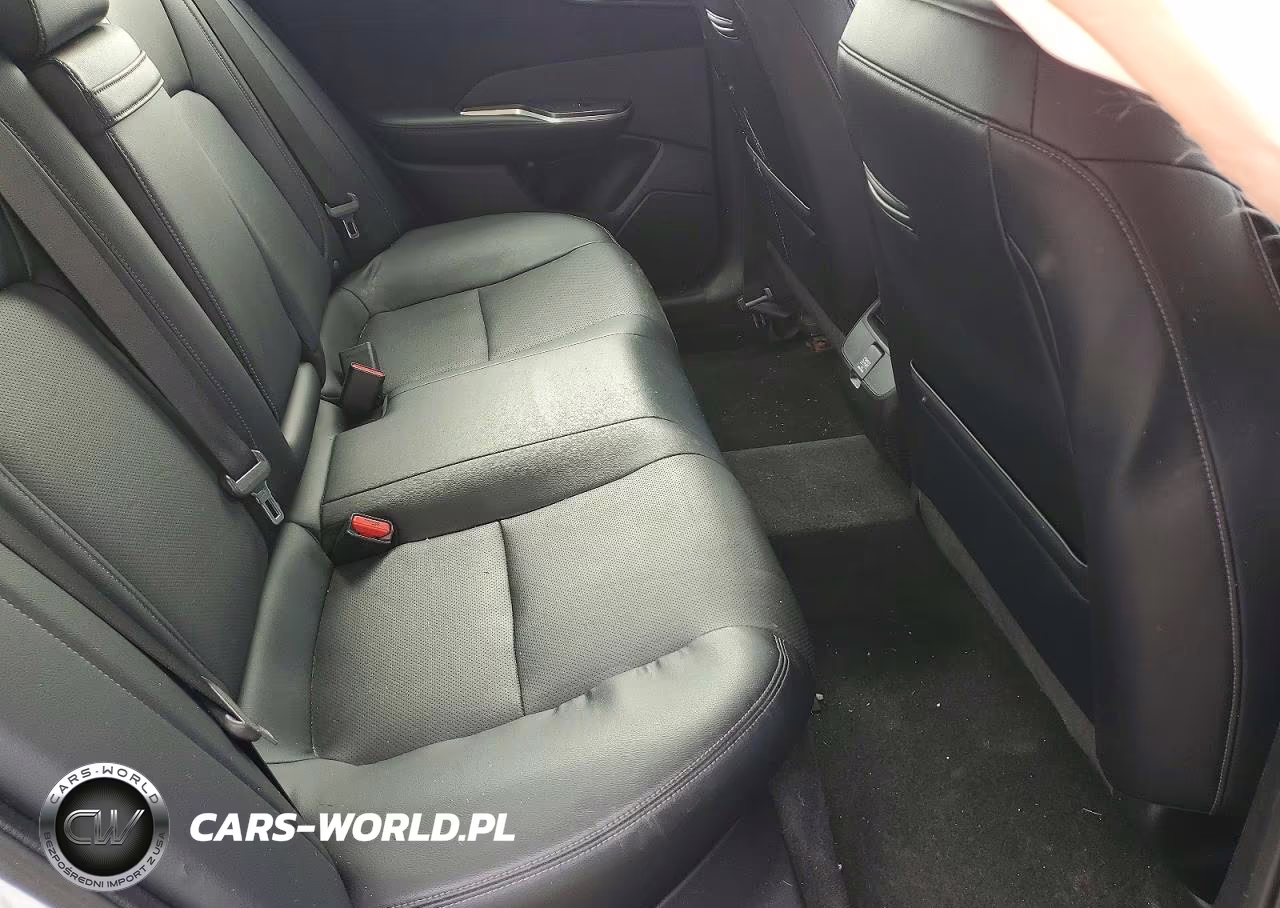 2018 Honda Clarity Touring VIN:JHMZC5F33JC011084 - 10