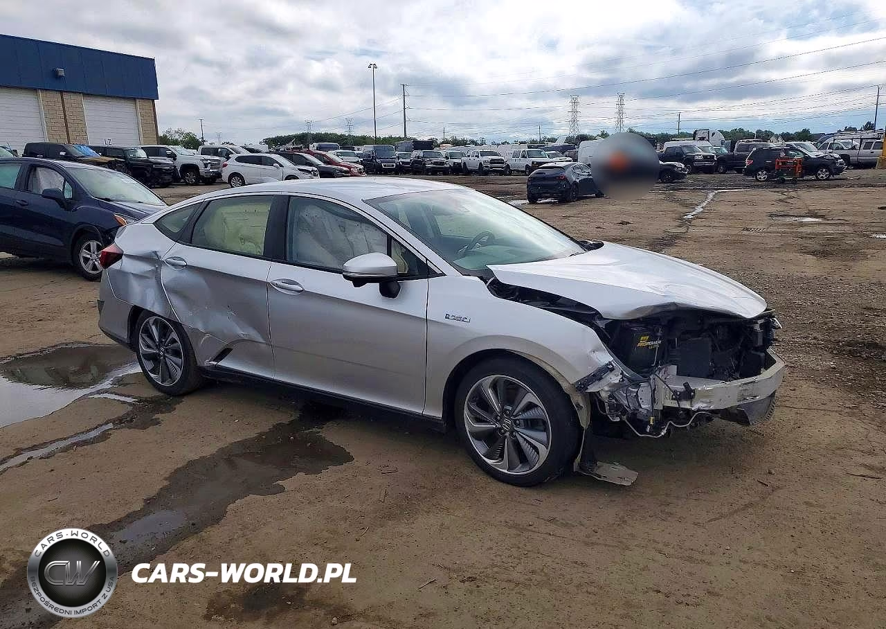 2018 Honda Clarity Touring VIN:JHMZC5F33JC011084 - 4
