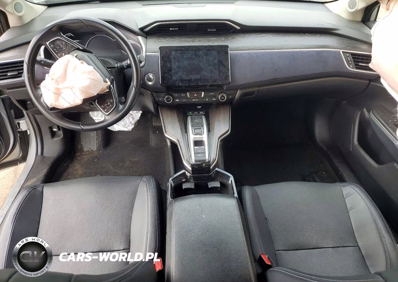 2018 Honda Clarity Touring VIN:JHMZC5F33JC011084 - 8