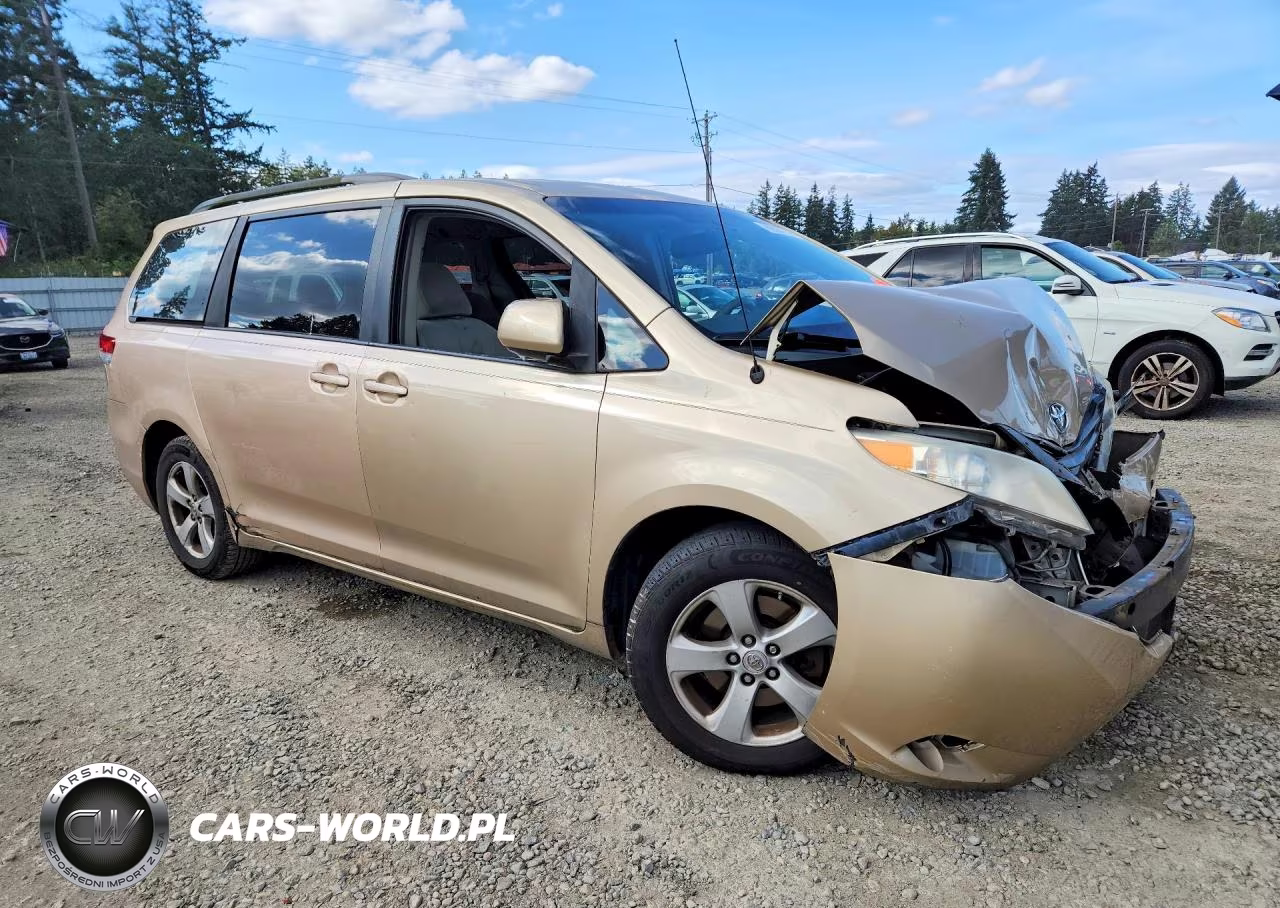2011 Toyota Sienna Le VIN:5TDKK3DC7BS088098 - 4