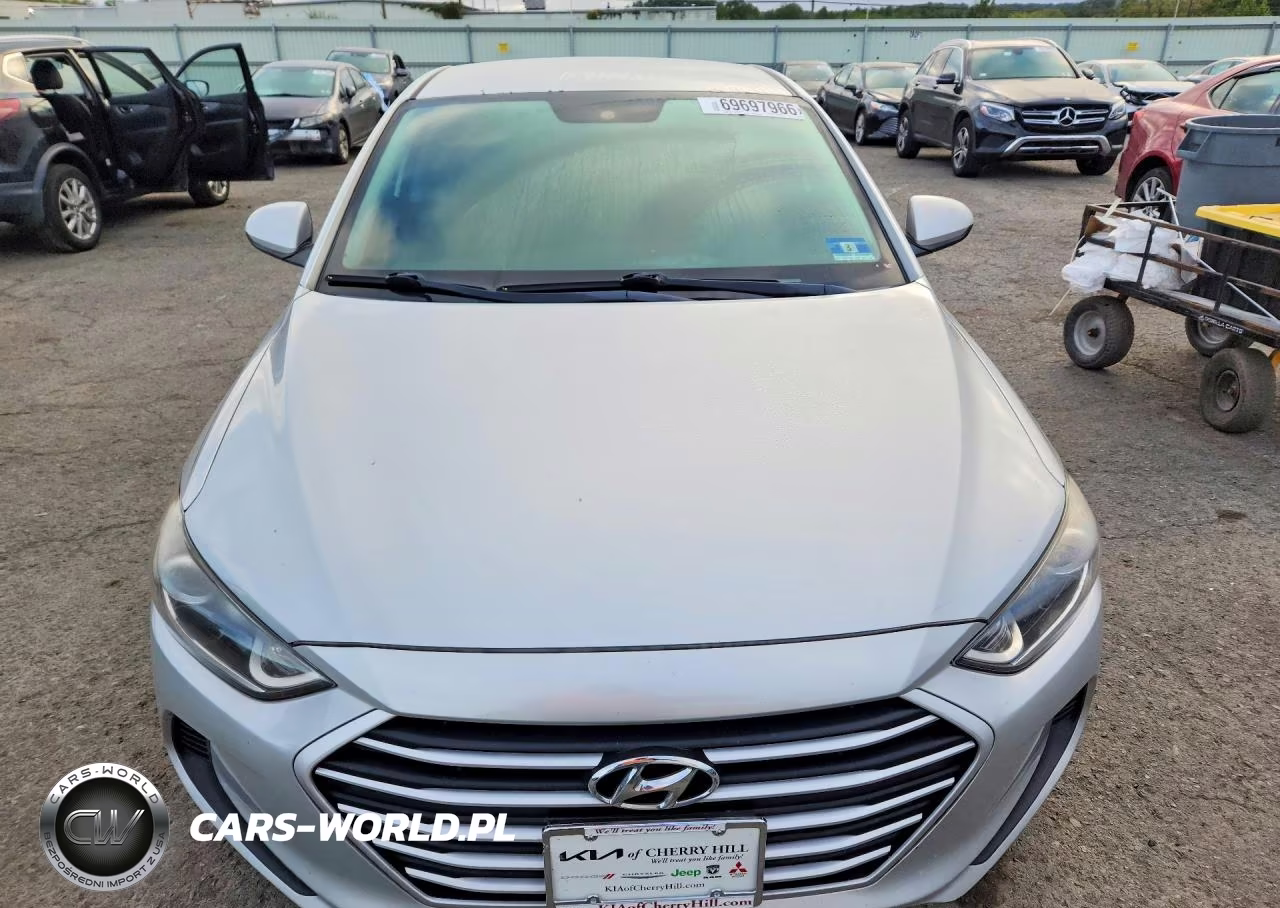 2018 Hyundai Elantra Sel VIN:5NPD84LF7JH286774 - 5