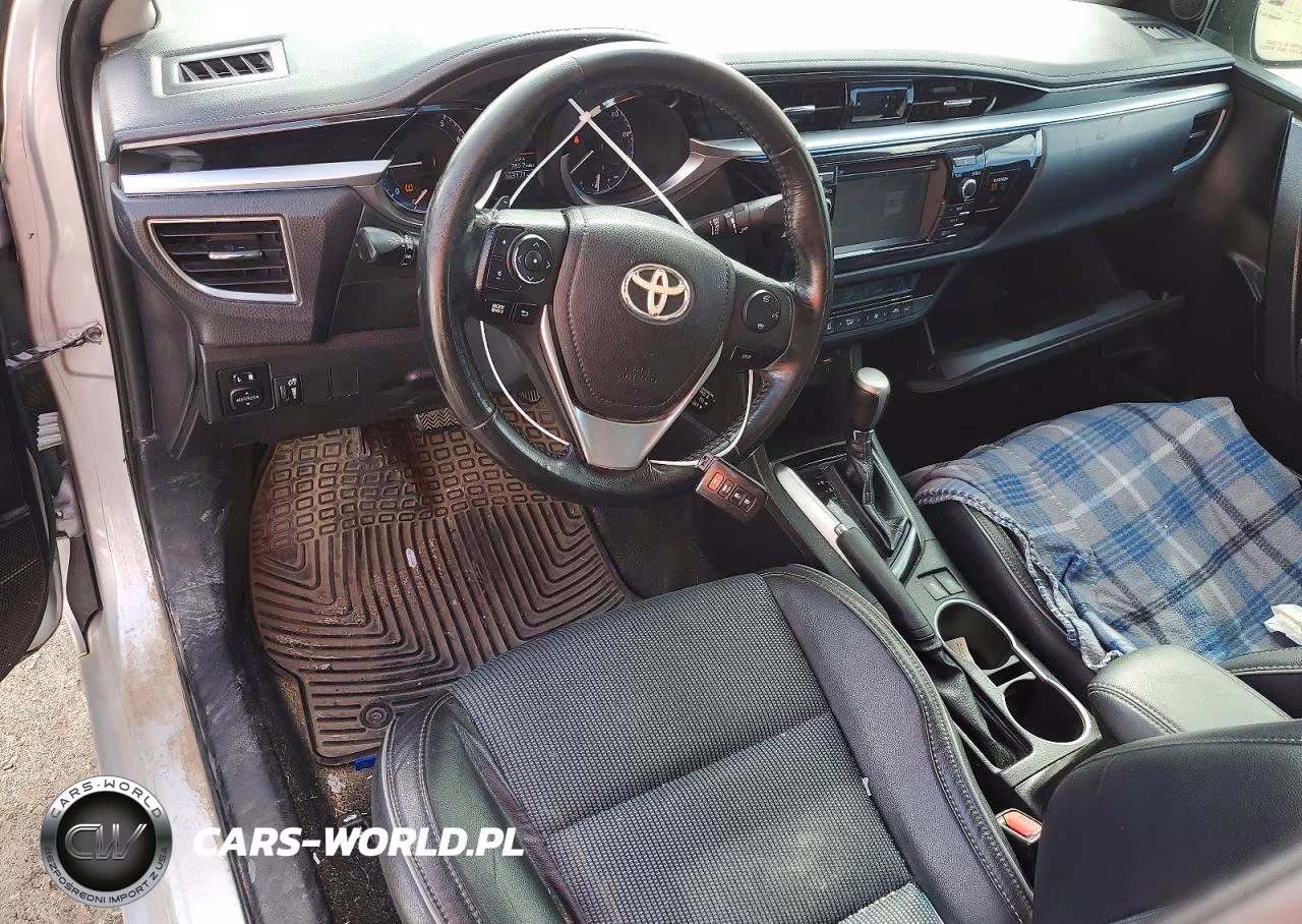 2015 Toyota Corolla S Plus VIN:5YFBURHE1FP346820 - 8
