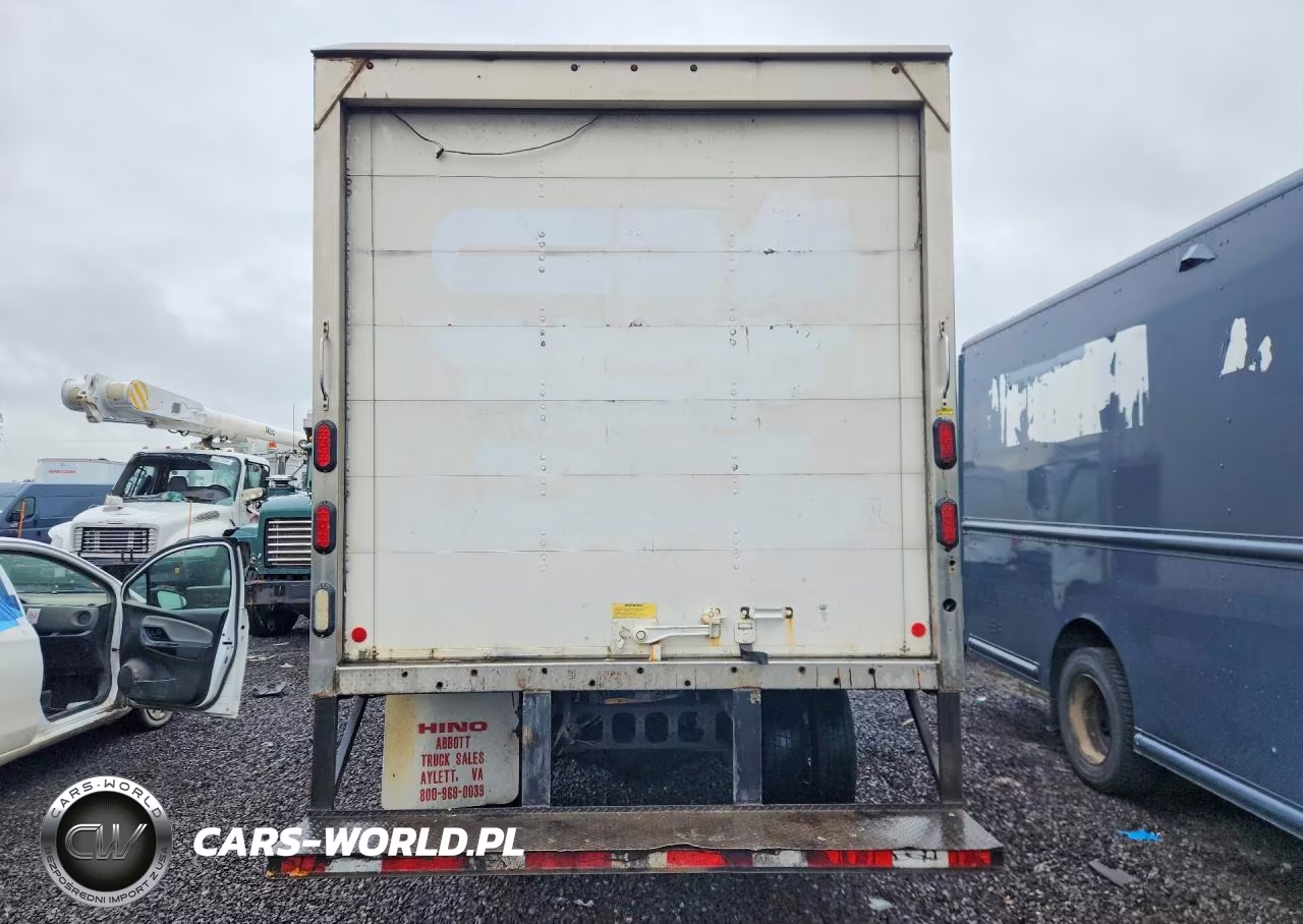 2015 Hino 195 Box Truck VIN:JHHSDM2H4FK003128 - 6
