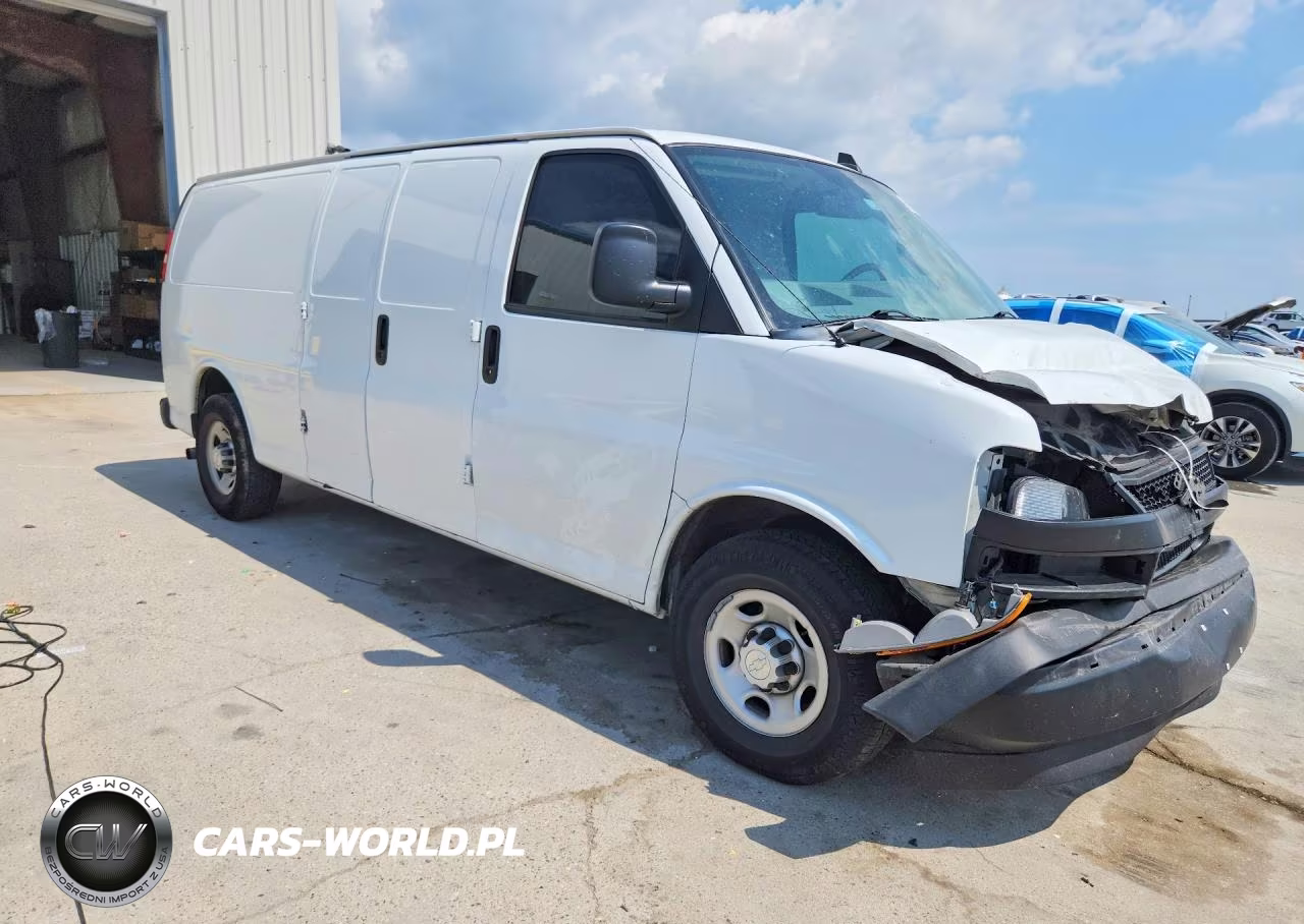 2018 Chevrolet Express G2500 Van VIN:1GCWGBFPXJ1238195 - 4
