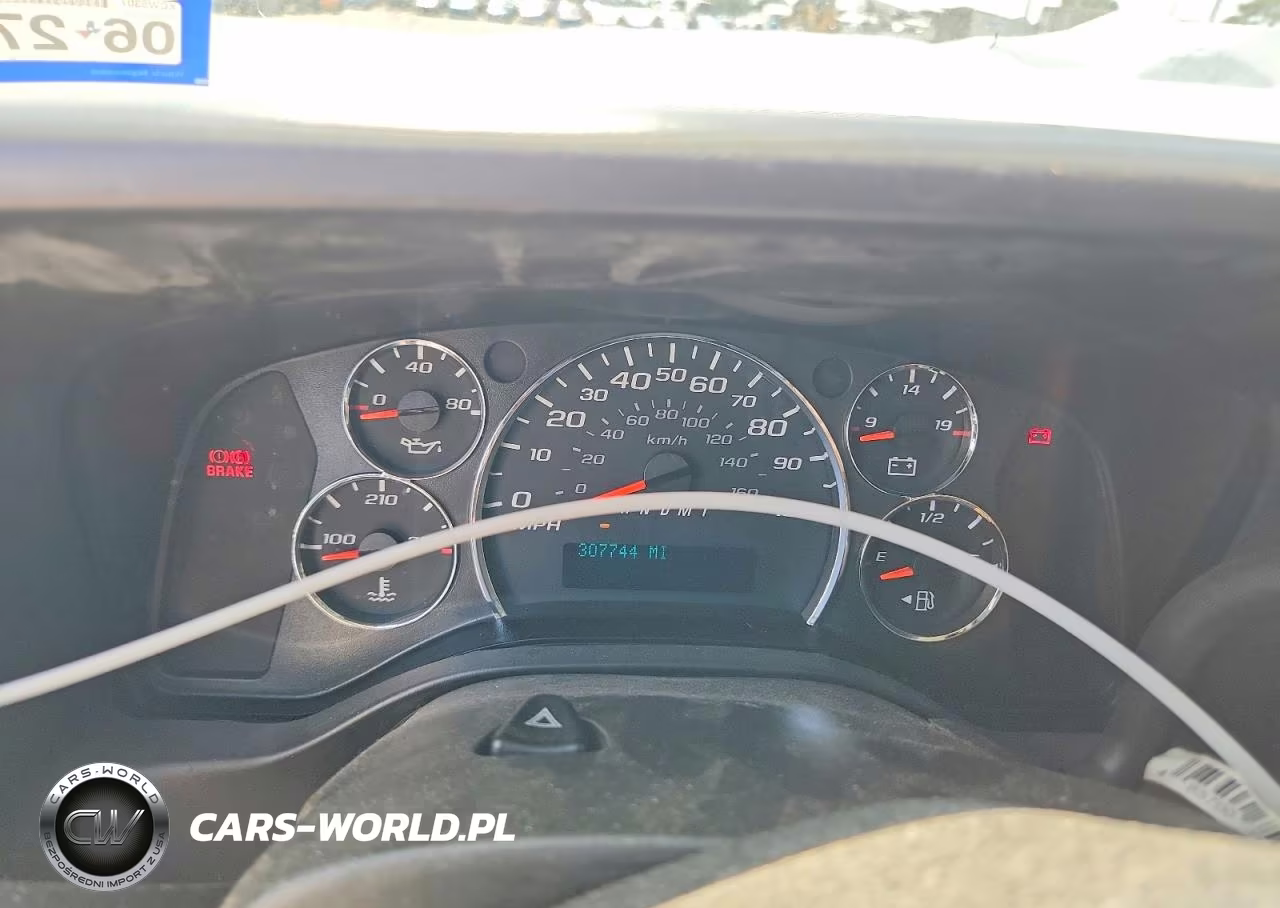 2018 Chevrolet Express G2500 Van VIN:1GCWGBFPXJ1238195 - 9