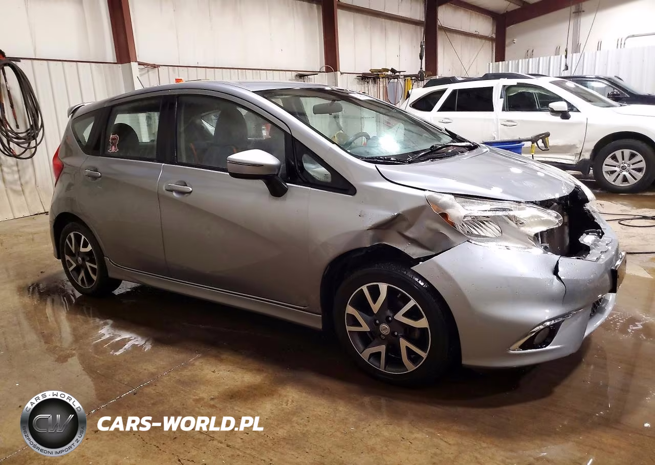 2015 Nissan Versa Note Sr VIN:3N1CE2CP5FL424100 - 4