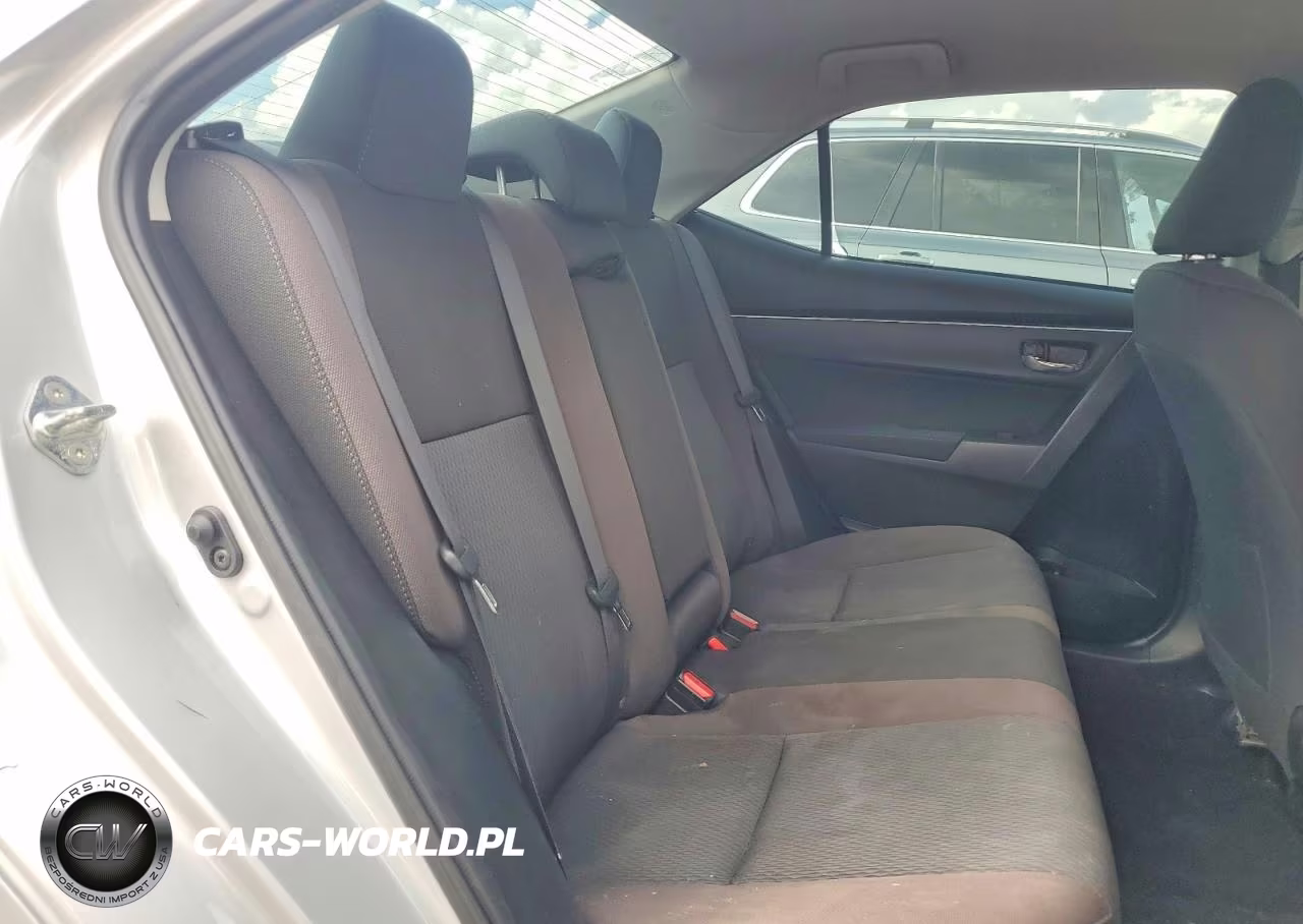 2018 Toyota Corolla Le VIN:2T1BURHE6JC969830 - 10