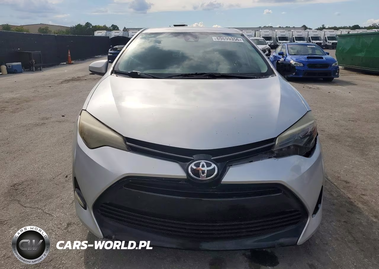 2018 Toyota Corolla Le VIN:2T1BURHE6JC969830 - 5