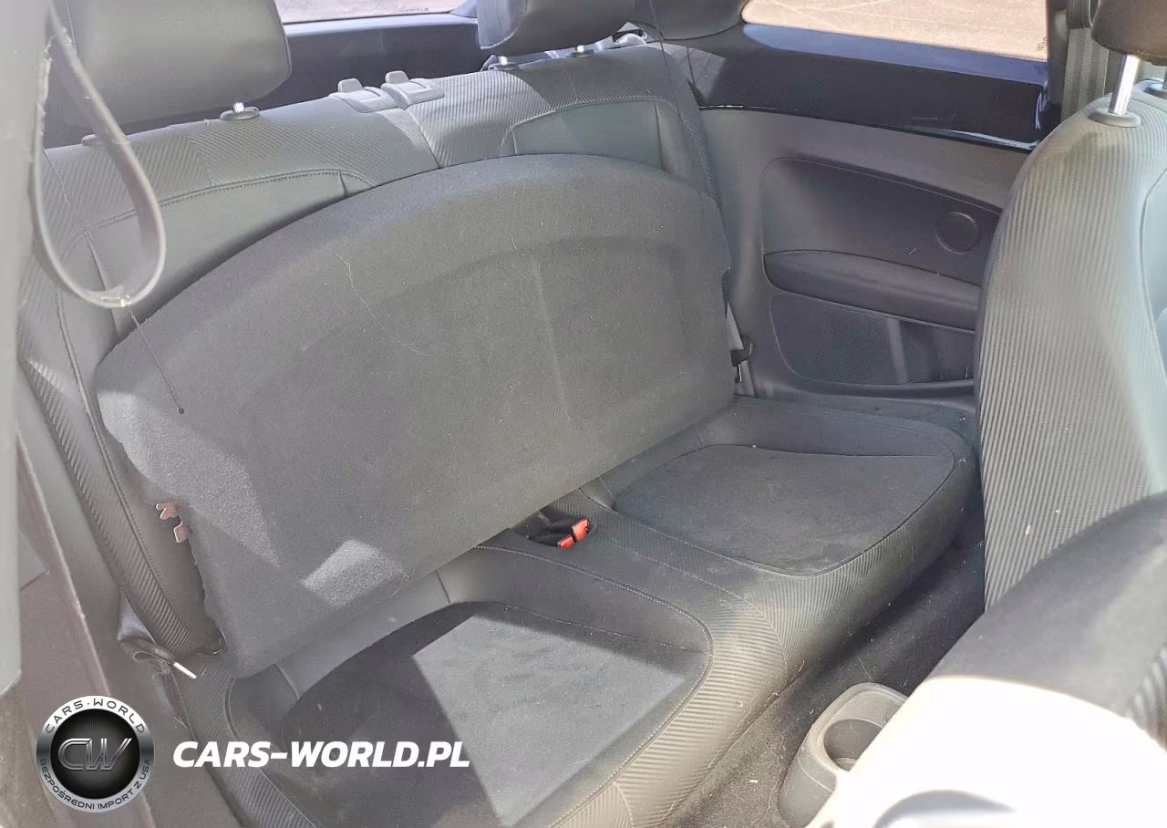 2013 Volkswagen Beetle VIN:3VWJX7AT9DM686315 - 10