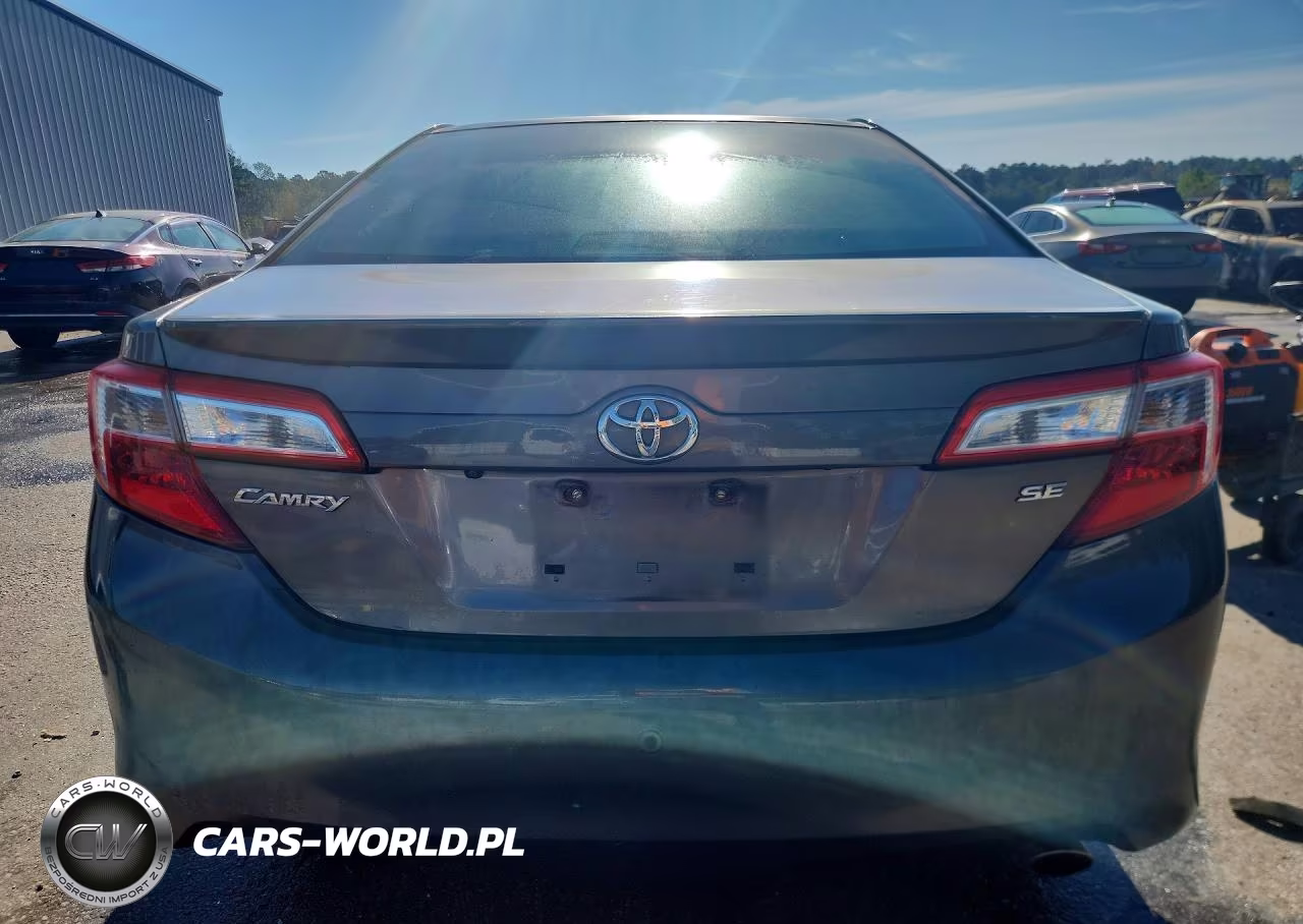 2014 Toyota Camry Se Sport VIN:4T1BF1FK8EU445894 - 6