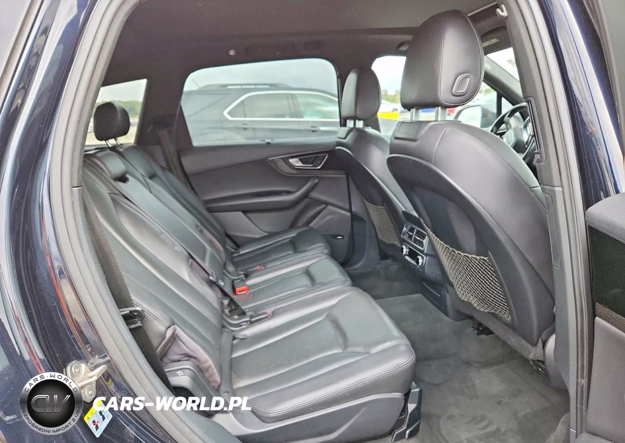 2017 Audi Q7 Prestige VIN:WA1VAAF74HD017394 - 11
