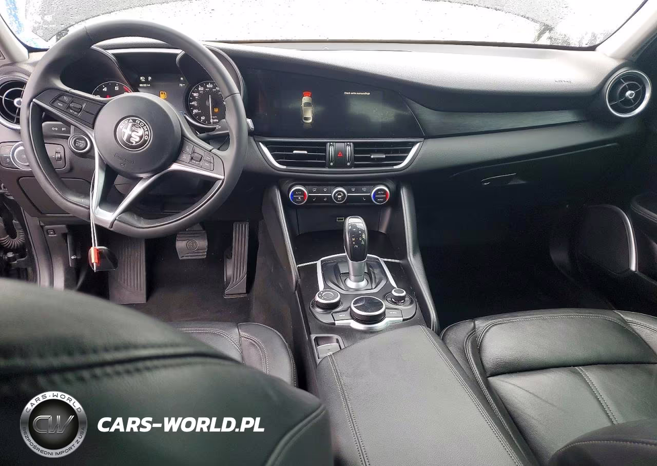 2018 Alfa Romeo Giulia Q4 VIN:ZARFAEDN3J7564511 - 8