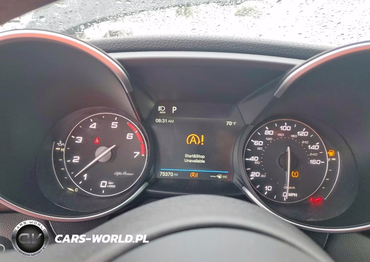 2018 Alfa Romeo Giulia Q4 VIN:ZARFAEDN3J7564511 - 9