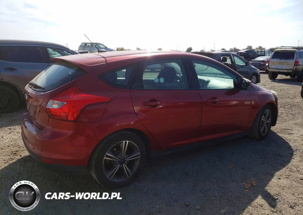 2014 Ford Focus Se VIN:1FADP3K25EL271516 - 3