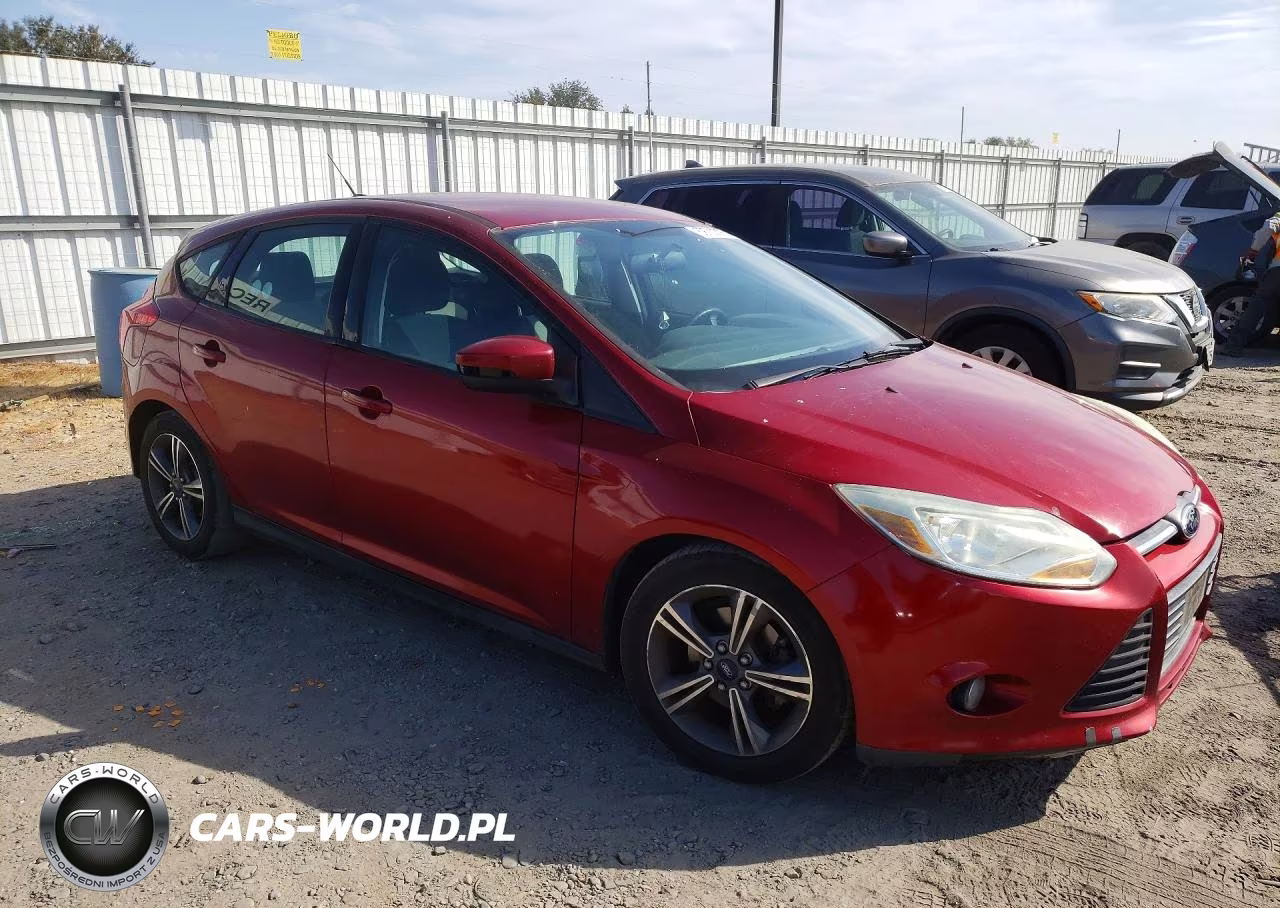 2014 Ford Focus Se VIN:1FADP3K25EL271516 - 4