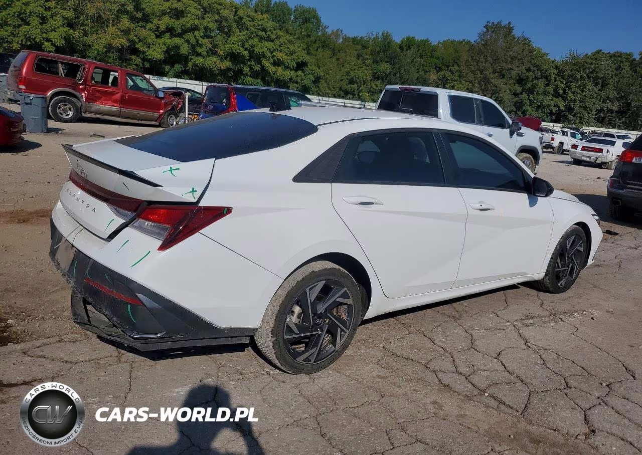 2025 Hyundai Elantra Sel Sport VIN:KMHLM4DG4SU959666 - 3