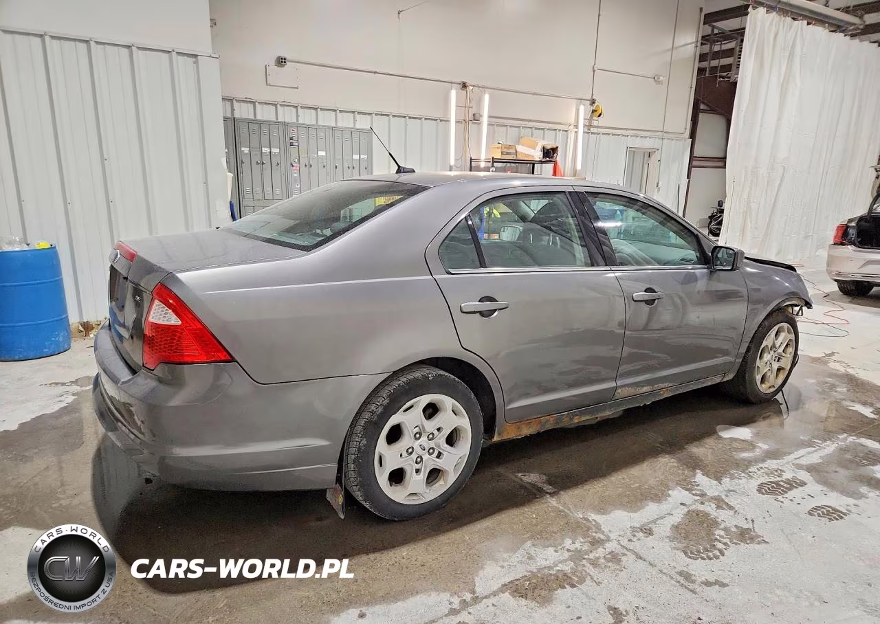 2011 Ford Fusion Se VIN:3FAHP0HA8BR303662 - 3