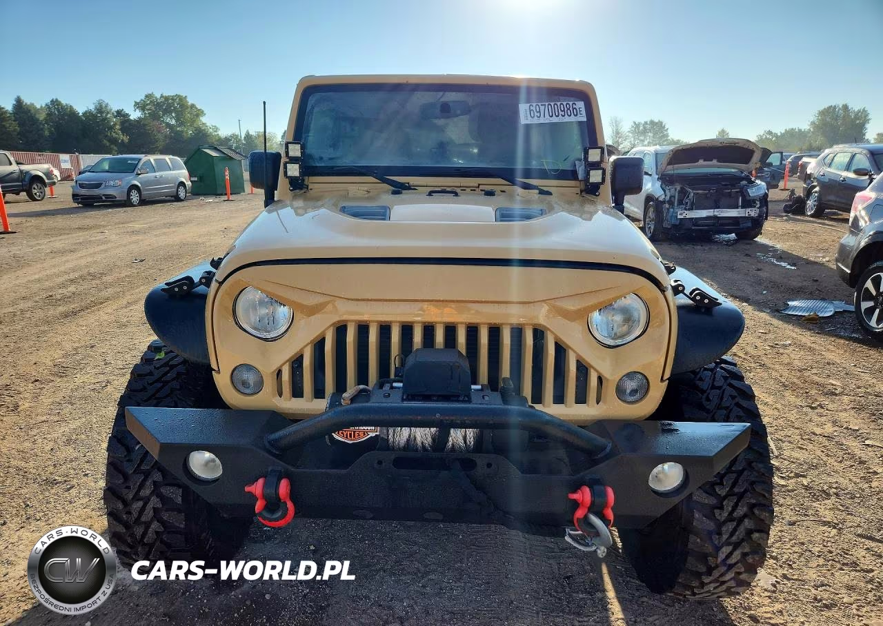 2014 Jeep Wrangler Unlimited Rubicon VIN:1C4HJWFGXEL246678 - 5