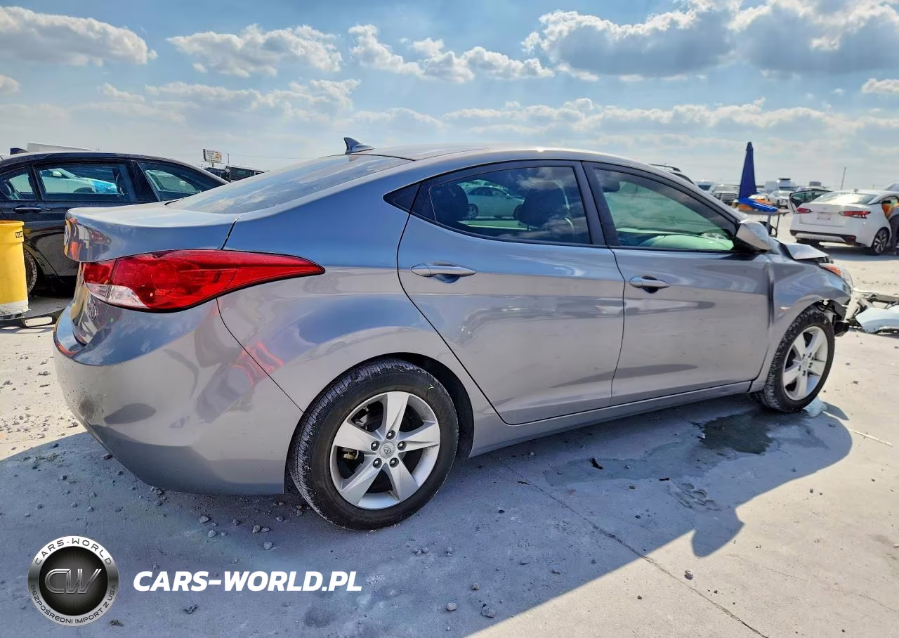 2013 Hyundai Elantra Gls VIN:KMHDH4AEXDU811519 - 3