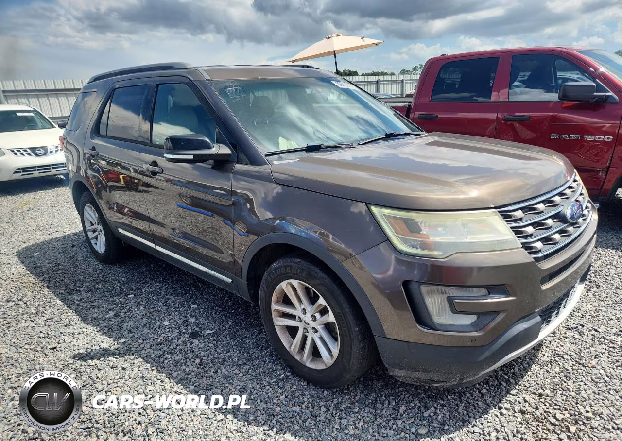 2016 Ford Explorer Xlt VIN:1FM5K7DH0GGC54751 - 4