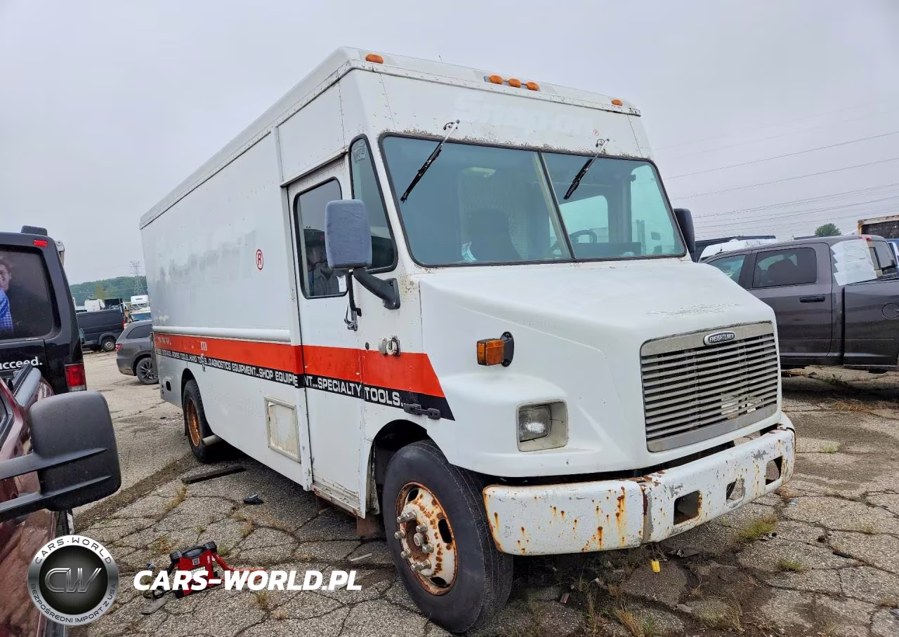 2001 Freightliner Chassis M Line Walk-In Van VIN:4UZAARBW11CH94951 - 4