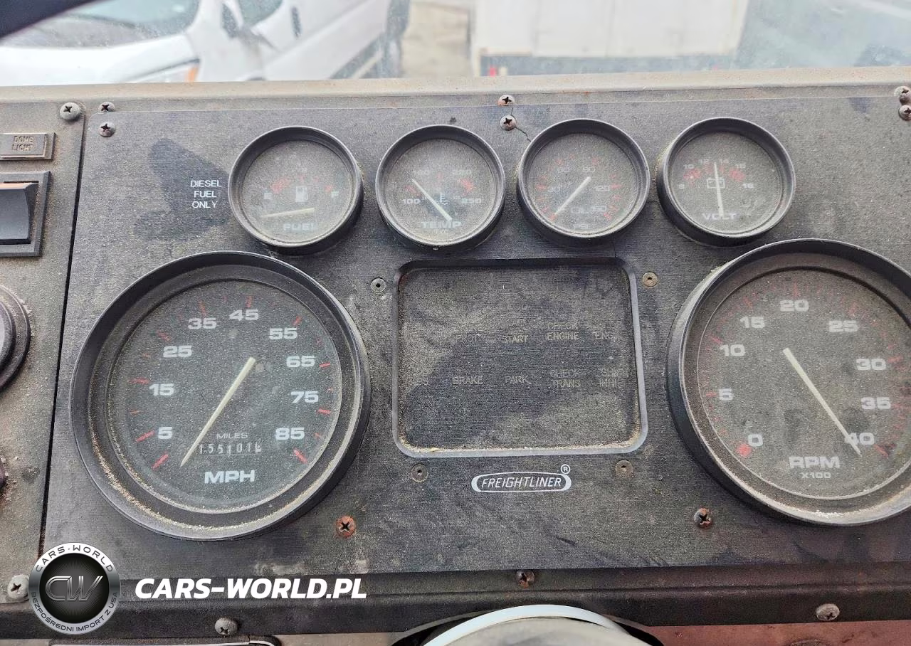 2001 Freightliner Chassis M Line Walk-In Van VIN:4UZAARBW11CH94951 - 9