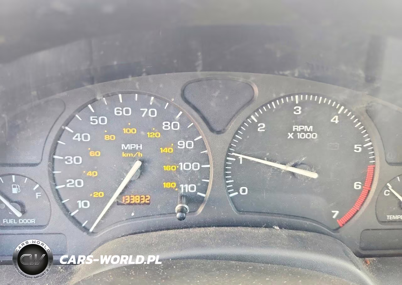 2002 Saturn Sl1 VIN:1G8ZH52832Z157157 - 9