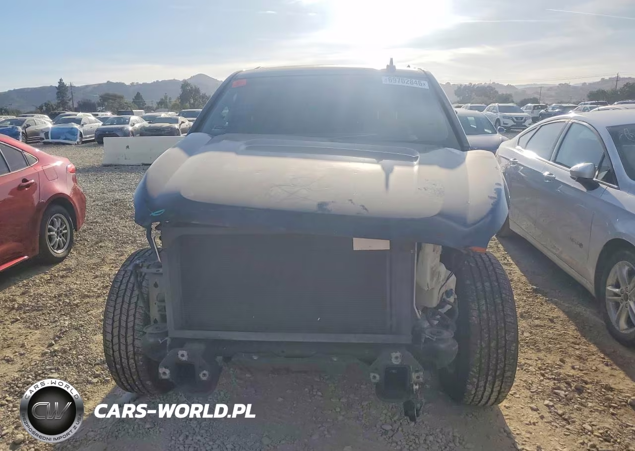 2019 GMC Yukon Slt VIN:1GKS1BKC2KR118319 - 5
