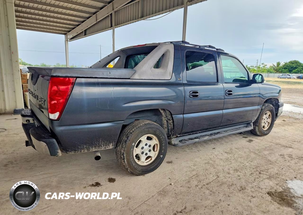 2005 Chevrolet Avalanche C1500 VIN:3GNEC12Z55G285187 - 3