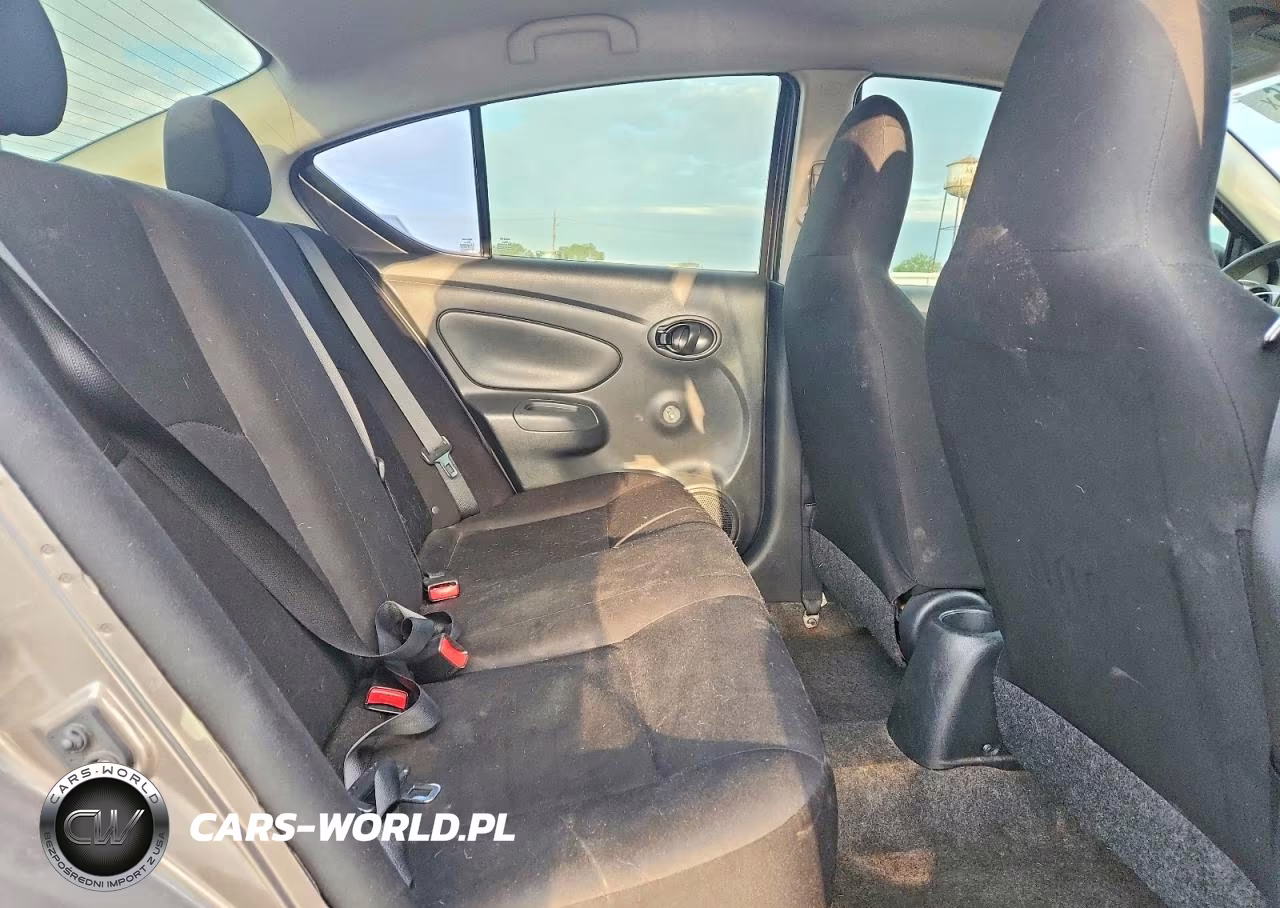 2015 Nissan Versa 1.6 S Plus VIN:3N1CN7AP3FL834989 - 10