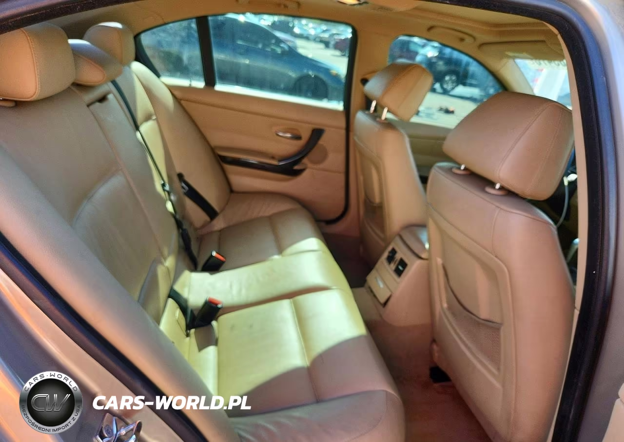 2008 BMW 335 Xi VIN:WBAVD53528A284510 - 10