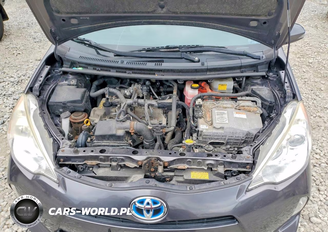 2014 Toyota Prius C Two VIN:JTDKDTB39E1572479 - 11