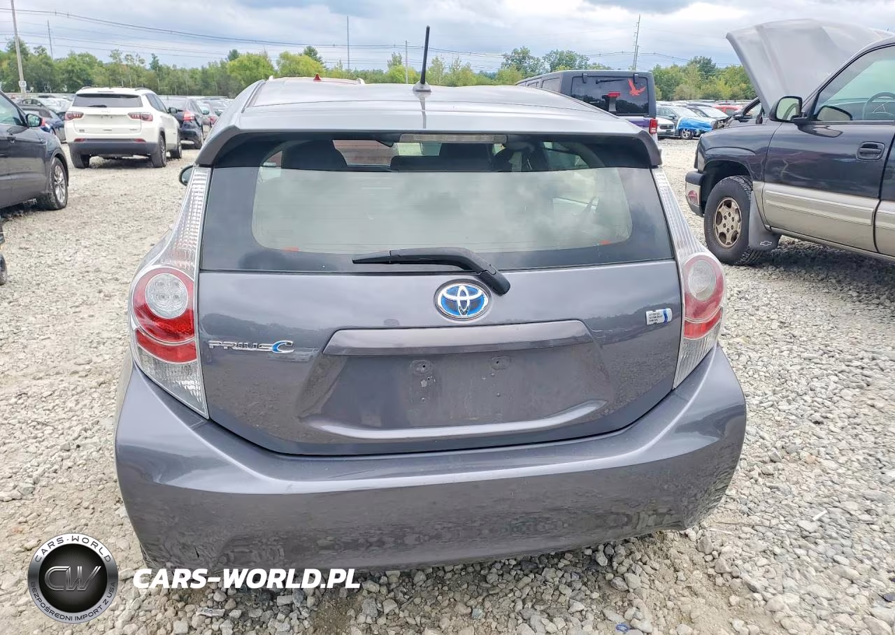 2014 Toyota Prius C Two VIN:JTDKDTB39E1572479 - 6