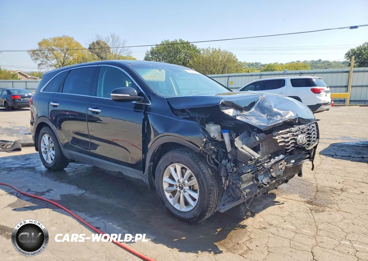 2019 Kia Sorento L VIN:5XYPG4A36KG511994 - 4