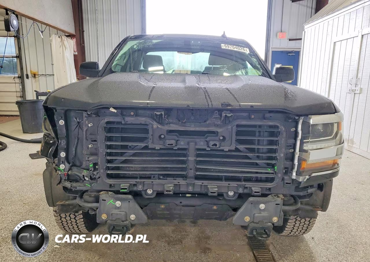 2018 Chevrolet Silverado K1500 Lt VIN:1GCVKREC2JZ142418 - 5