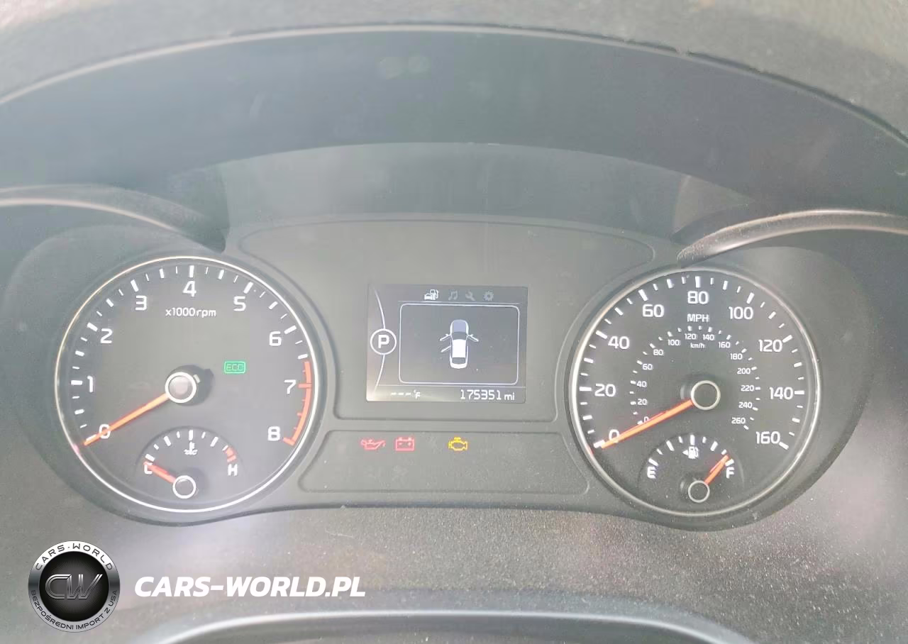 2018 Kia Optima S VIN:5XXGT4L35JG254547 - 9