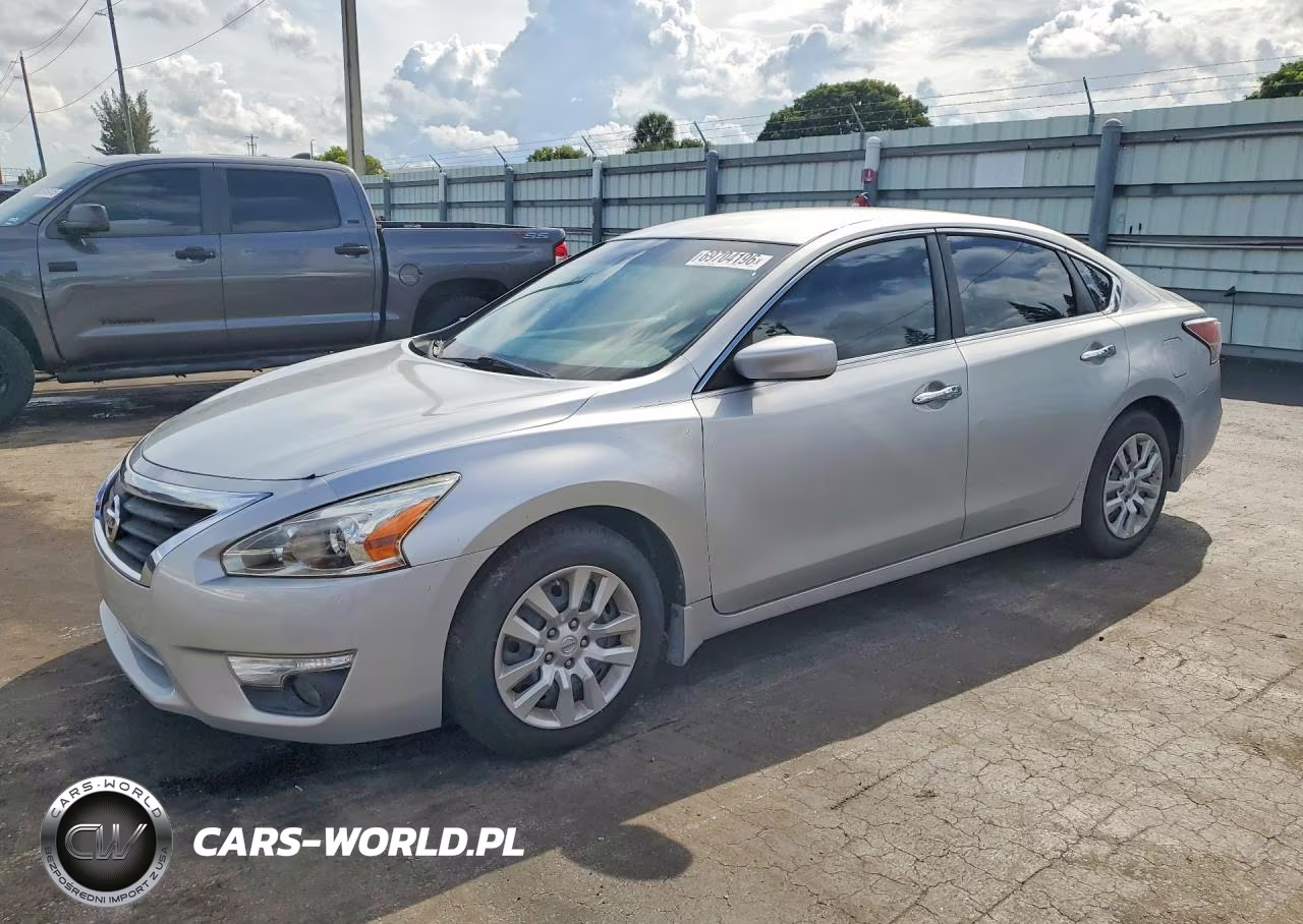 2014 Nissan Altima 2.5 S – zdjęcie 1 z 12