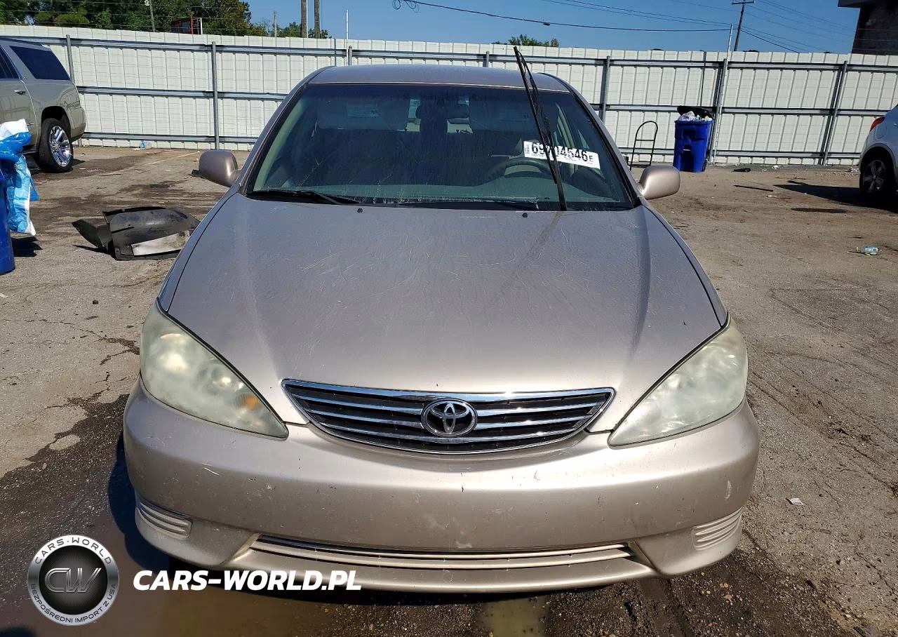 2005 Toyota Camry Le VIN:4T1BE30KX5U023598 - 5