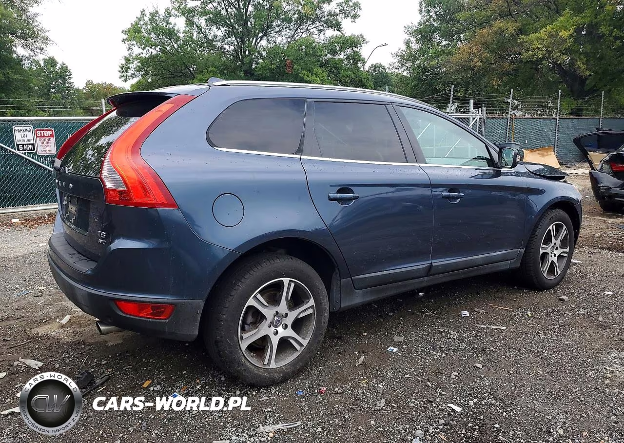 2011 Volvo Xc60 T6 VIN:YV4902DZ1B2184543 - 3