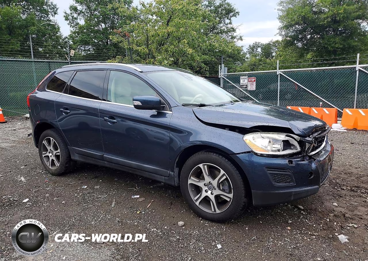 2011 Volvo Xc60 T6 VIN:YV4902DZ1B2184543 - 4