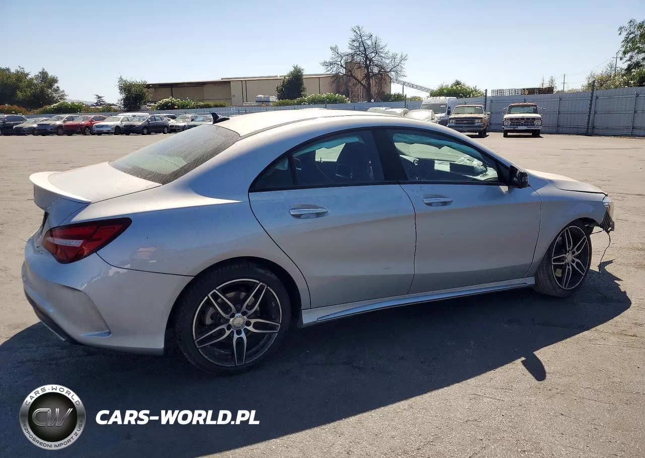 2018 Mercedes-Benz Cla 250 VIN:WDDSJ4EB1JN513260 - 3