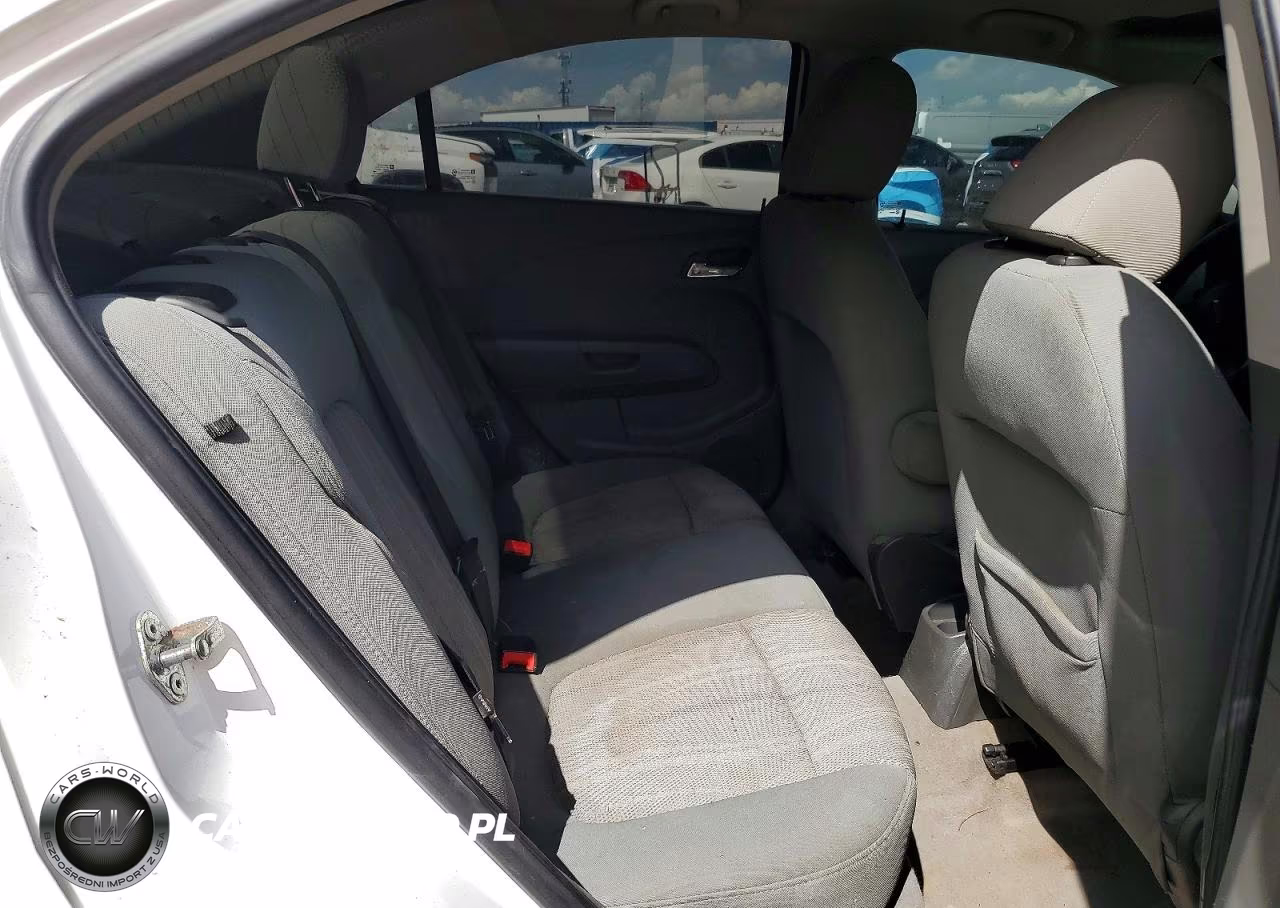 2015 Chevrolet Sonic Lt VIN:1G1JC5SH6F4180171 - 10
