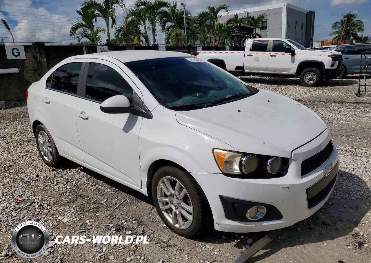 2015 Chevrolet Sonic Lt VIN:1G1JC5SH6F4180171 - 4